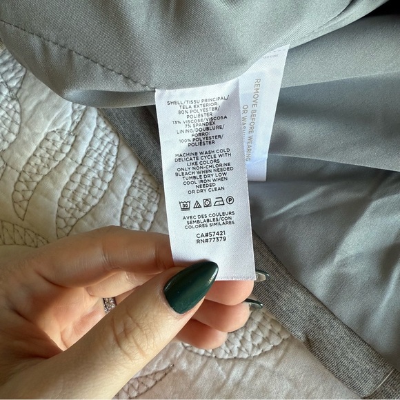 NWT - Ann Taylor - The Petite Hutton Blazer in Double Knit - Light Gray - Picture 7 of 13